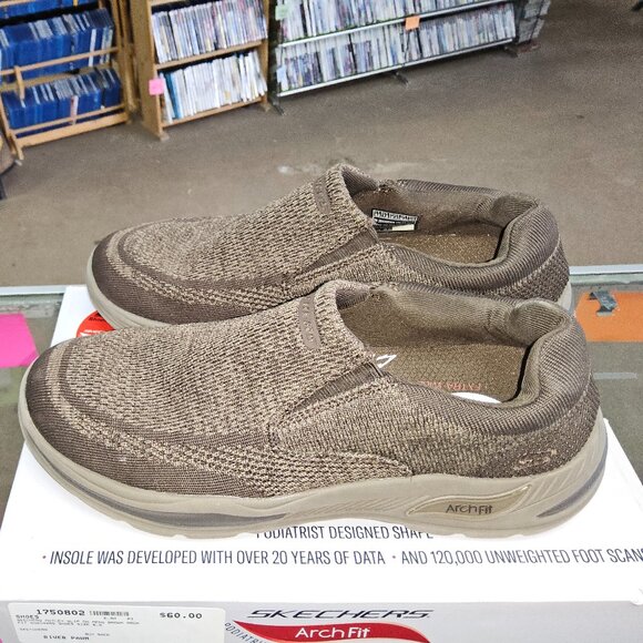 SKECHERS SHOES